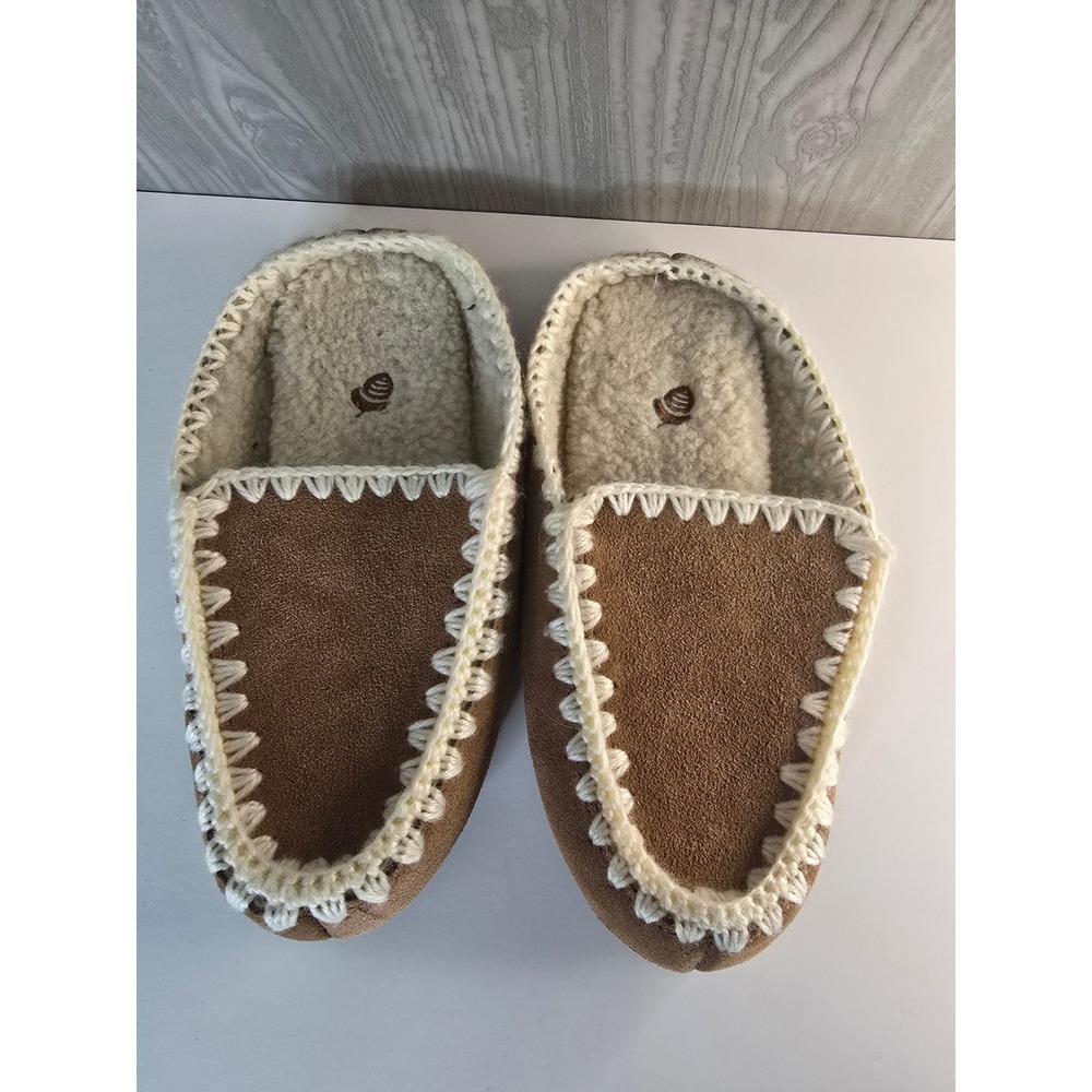 Acorn Moccasin Slippers Womens 6 Brown Faux Suede Shearling Lined Whipstitch